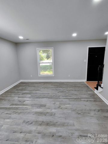 7714 Albemarle Road, Charlotte, NC 28227