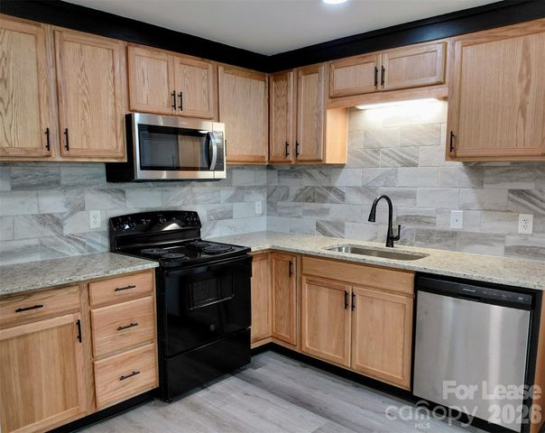 7714 Albemarle Road, Charlotte, NC 28227
