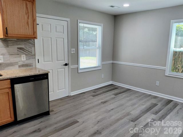 7714 Albemarle Road, Charlotte, NC 28227