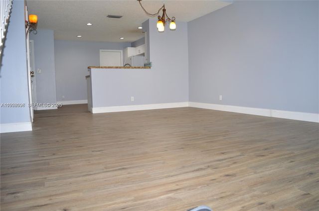 1497 Veracruz Ln 4-14, Weston, FL 33327