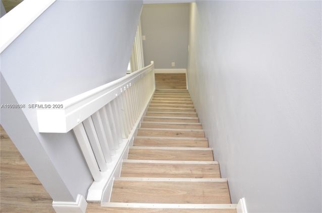 1497 Veracruz Ln 4-14, Weston, FL 33327