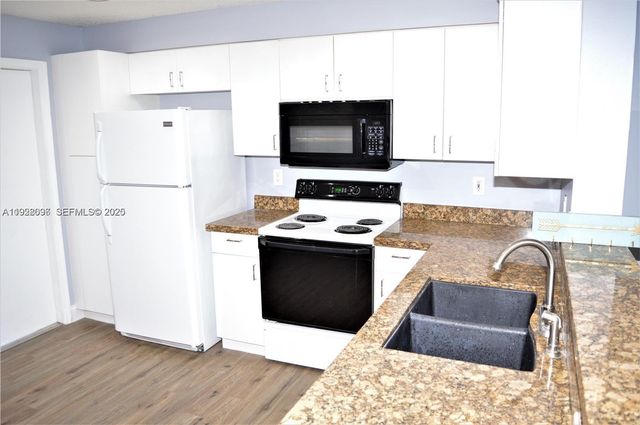 1497 Veracruz Ln 4-14, Weston, FL 33327