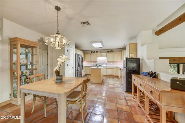 39258 N RIDGEWAY Drive, Cave Creek, AZ 85331