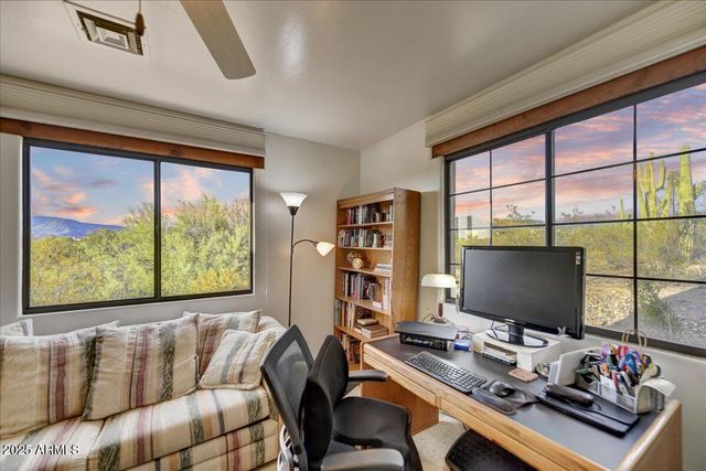 39258 N RIDGEWAY Drive, Cave Creek, AZ 85331