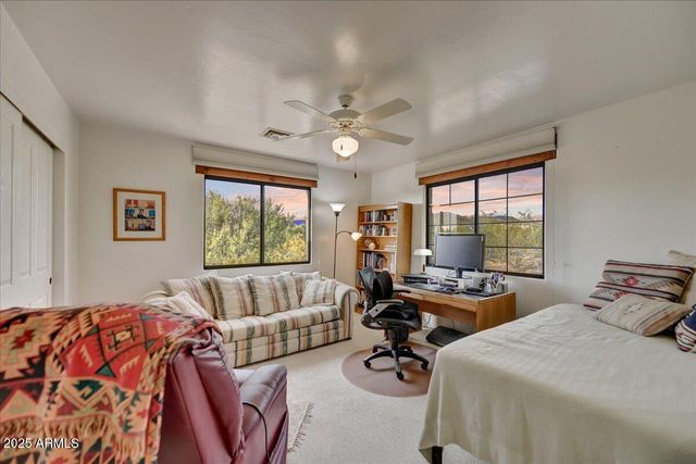 39258 N RIDGEWAY Drive, Cave Creek, AZ 85331