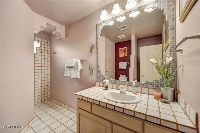 39258 N RIDGEWAY Drive, Cave Creek, AZ 85331