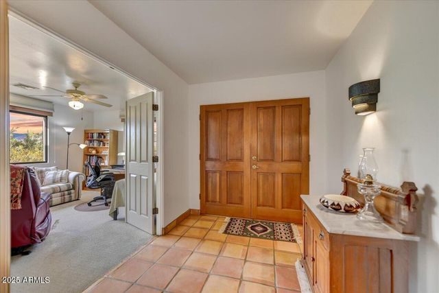 39258 N RIDGEWAY Drive, Cave Creek, AZ 85331