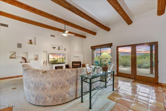 39258 N RIDGEWAY Drive, Cave Creek, AZ 85331