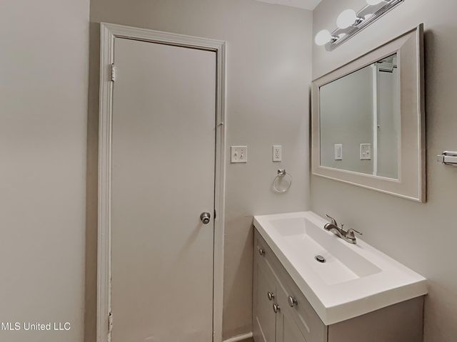 5409 Smallwood Cove, Horn Lake, MS 38637