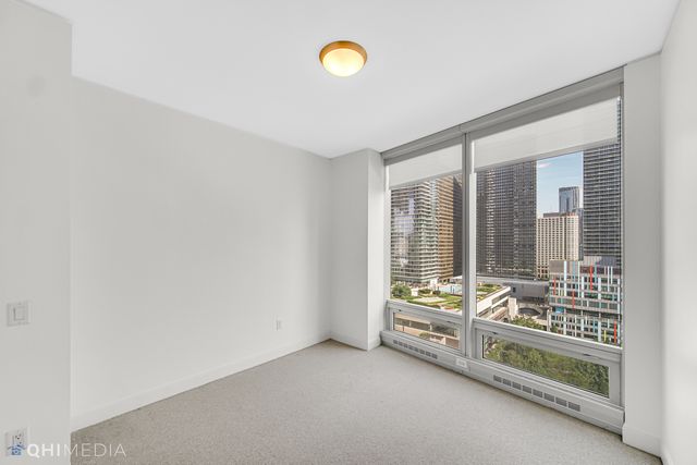 340 E RANDOLPH Street 1302, Chicago, IL 60601