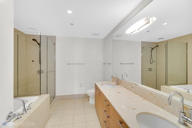 340 E RANDOLPH Street 1302, Chicago, IL 60601