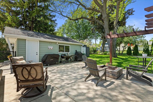 1015 5th AVENUE, Grafton, WI 53024