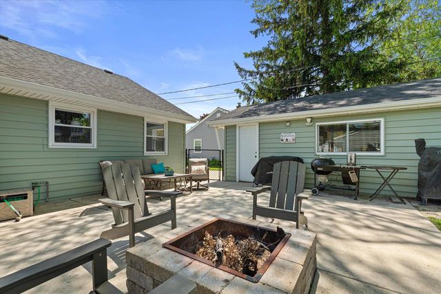 1015 5th AVENUE, Grafton, WI 53024