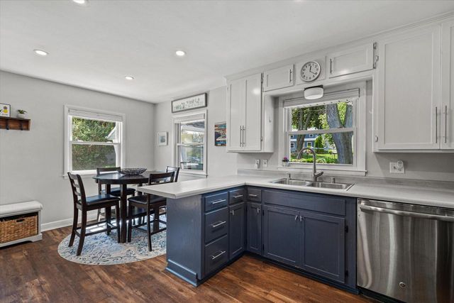 1015 5th AVENUE, Grafton, WI 53024