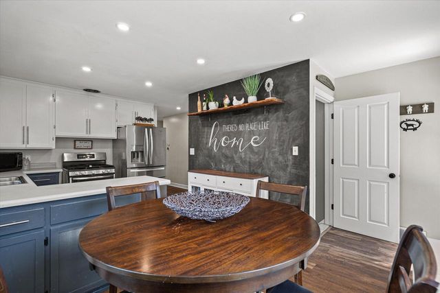1015 5th AVENUE, Grafton, WI 53024