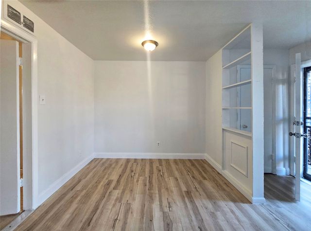 514 Highfall Drive, Dallas, TX 75232