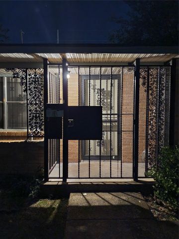 514 Highfall Drive, Dallas, TX 75232