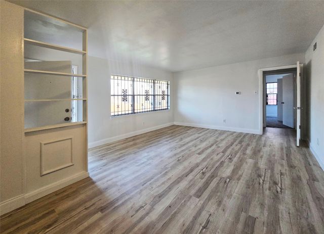 514 Highfall Drive, Dallas, TX 75232