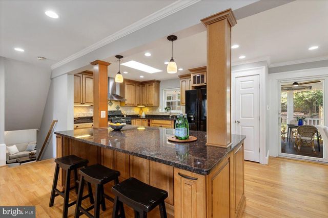 6163 KELLOGG DR, Mclean, VA 22101