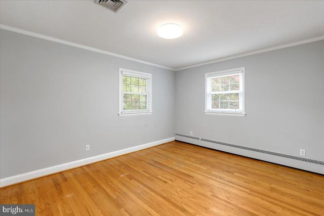 6163 KELLOGG DR, Mclean, VA 22101