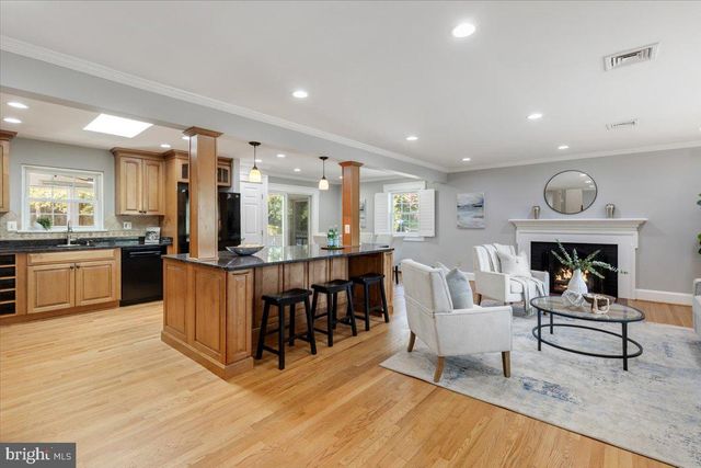 6163 KELLOGG DR, Mclean, VA 22101
