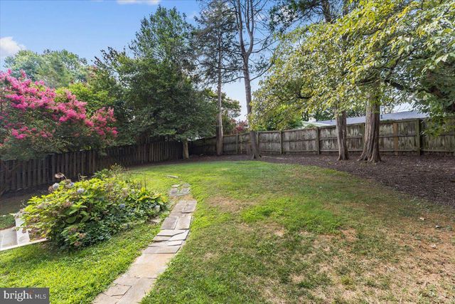 6163 KELLOGG DR, Mclean, VA 22101