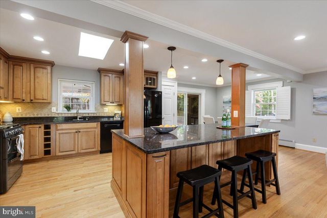 6163 KELLOGG DR, Mclean, VA 22101