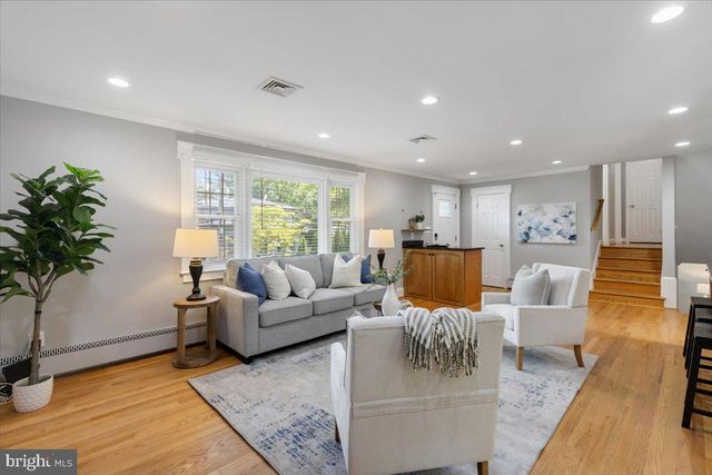 6163 KELLOGG DR, Mclean, VA 22101
