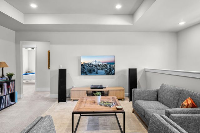 20850 SE Delta Drive, Bend, OR 97702