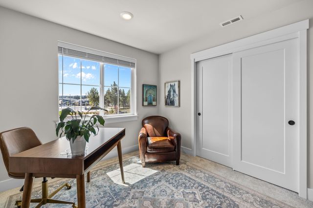 20850 SE Delta Drive, Bend, OR 97702