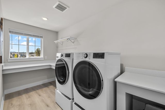 20850 SE Delta Drive, Bend, OR 97702