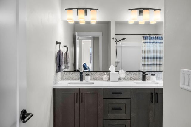 20850 SE Delta Drive, Bend, OR 97702