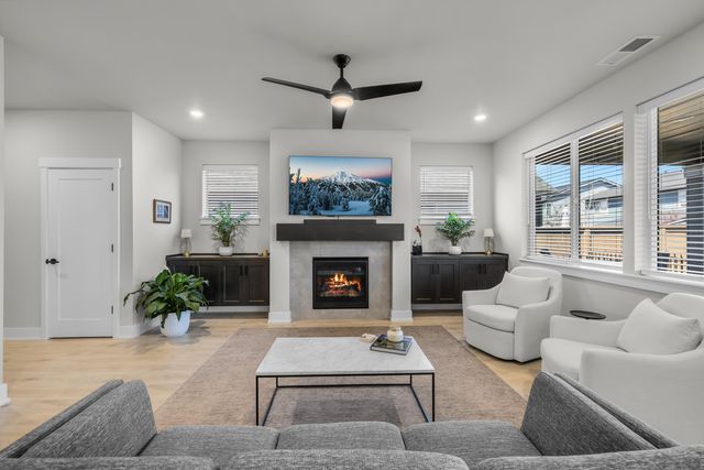 20850 SE Delta Drive, Bend, OR 97702