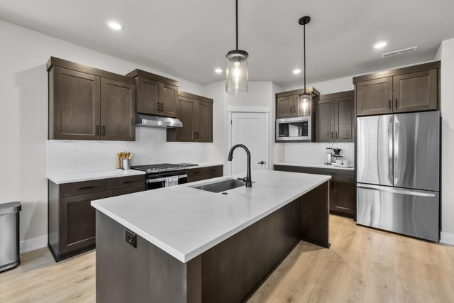 20850 SE Delta Drive, Bend, OR 97702