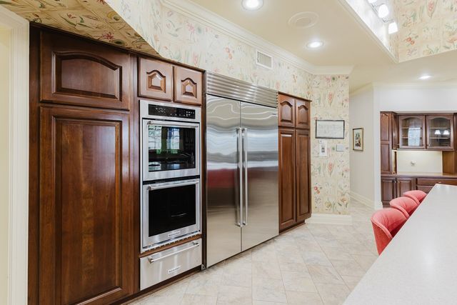 319 Country Club Lane, Harrisburg, IL 62946