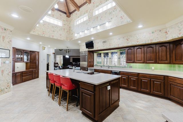 319 Country Club Lane, Harrisburg, IL 62946