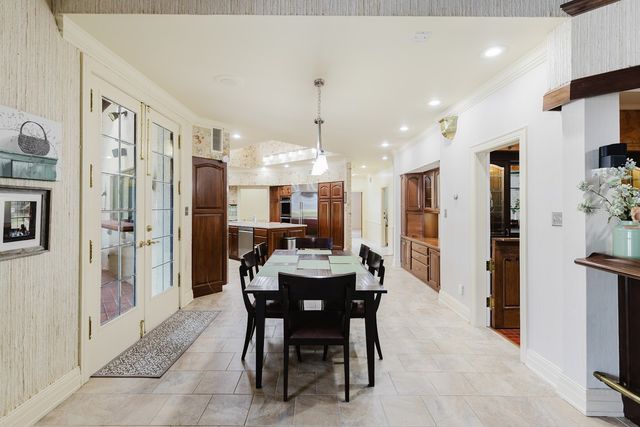 319 Country Club Lane, Harrisburg, IL 62946