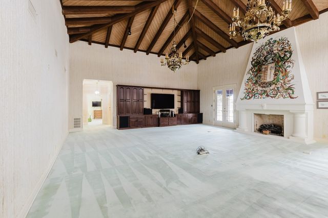 319 Country Club Lane, Harrisburg, IL 62946