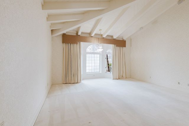 319 Country Club Lane, Harrisburg, IL 62946