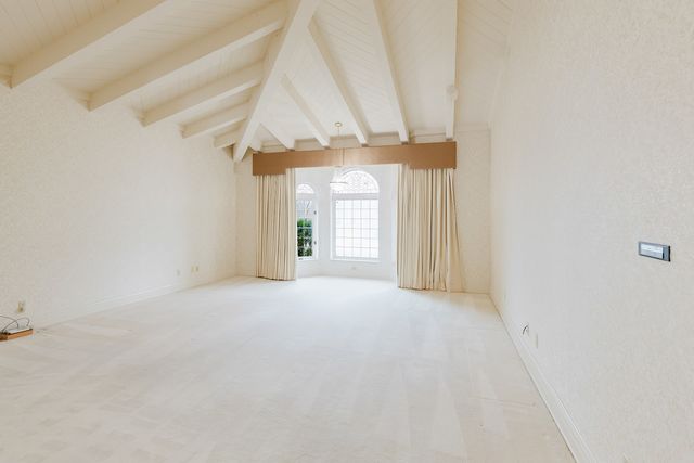 319 Country Club Lane, Harrisburg, IL 62946