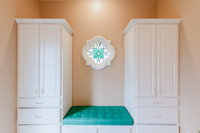 319 Country Club Lane, Harrisburg, IL 62946