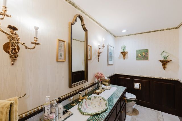 319 Country Club Lane, Harrisburg, IL 62946