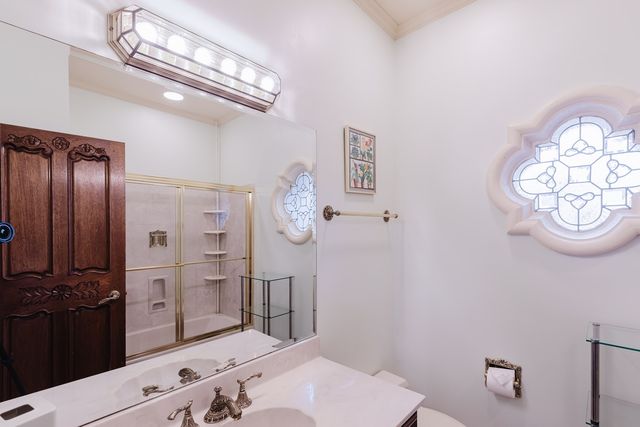 319 Country Club Lane, Harrisburg, IL 62946