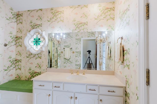 319 Country Club Lane, Harrisburg, IL 62946