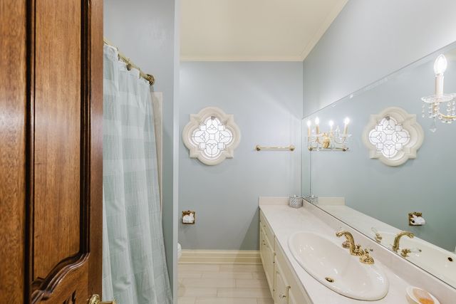 319 Country Club Lane, Harrisburg, IL 62946