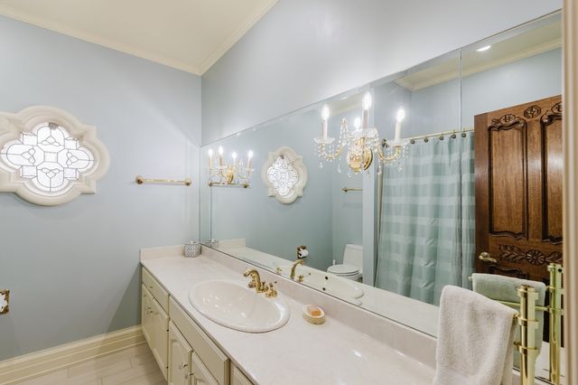 319 Country Club Lane, Harrisburg, IL 62946