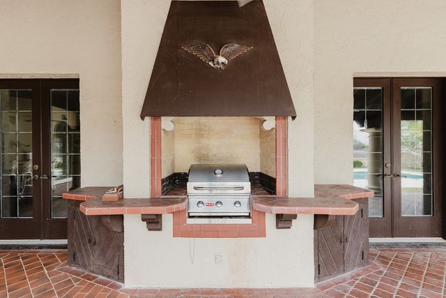 319 Country Club Lane, Harrisburg, IL 62946