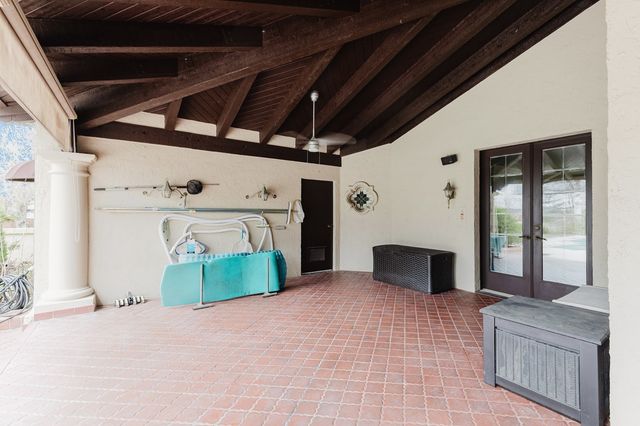 319 Country Club Lane, Harrisburg, IL 62946