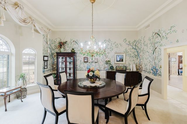 319 Country Club Lane, Harrisburg, IL 62946