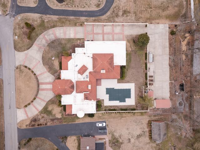 319 Country Club Lane, Harrisburg, IL 62946